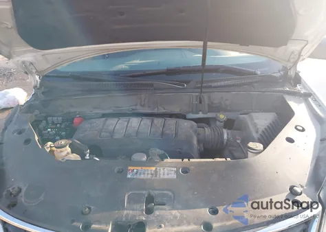 2015 Chevrolet Traverse Ls z USA, uszkodzony, nr VIN 1GNKRFED3FJ194014